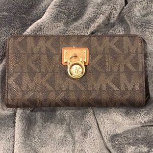 Michael Kors wallet